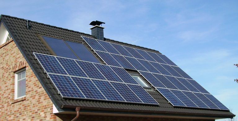 Residential home solar energy pv array system rooftop roof mount